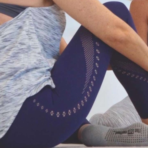 💟 Lululemon Reveal 7/8 Tight (Posy 25") Aeon - Picture 5 of 8